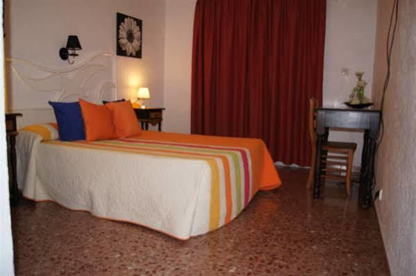 Hostal Comercio Denia Exterior photo